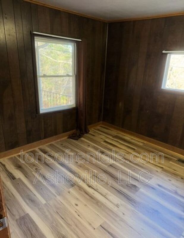 Building Photo - 418 Old Buckeye Cove Rd