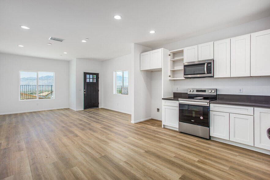 Building Photo - 66715 Pinto Way