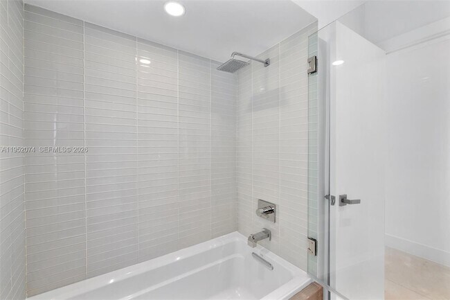 Building Photo - 1430 Baracoa Ave