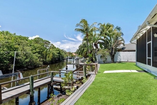 Building Photo - 14019 N Miller Dr