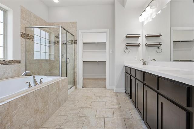 Building Photo - 429 Chester Dr