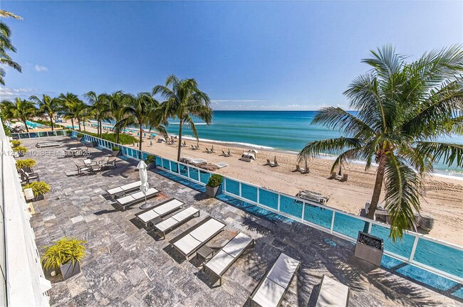 Building Photo - 2711 S Ocean Dr