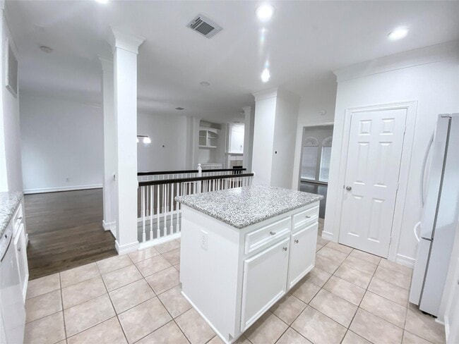 Building Photo - 1405 Prospect St