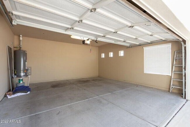 Building Photo - 11838 E Carol Ave