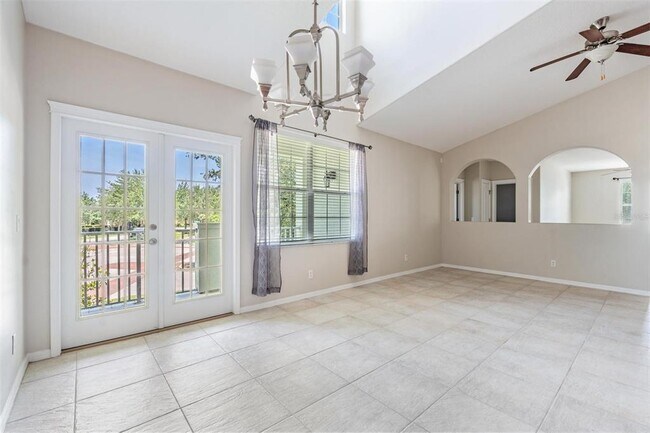Building Photo - 6008 Fishhawk Crossing Blvd