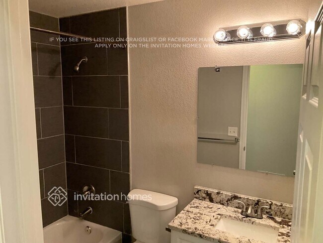 Building Photo - 20581 E Bellewood Pl