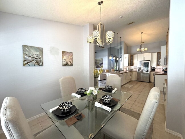 Building Photo - 4955 Southfork Ranch Dr