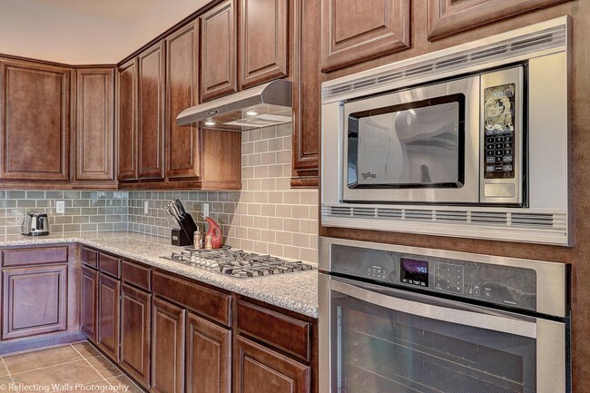 Building Photo - 3163 E Los Altos Ct