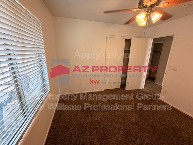 Building Photo - 13181 W Clarendon Ave