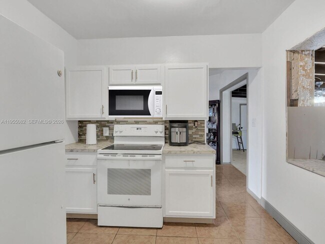 Building Photo - 265 NW 188th St