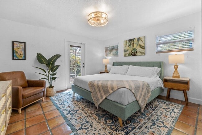 Building Photo - 1911 Parker Ave