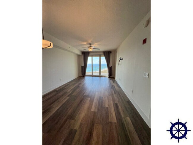 Building Photo - 15928 Front Beach Rd