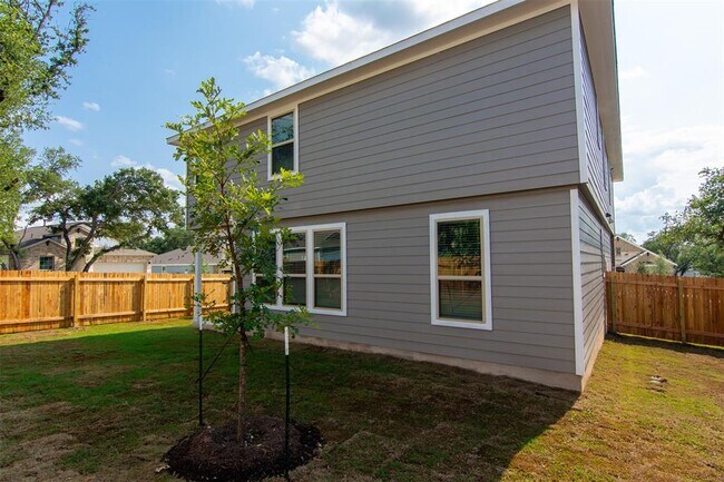 Building Photo - 100 Flat Creek Ct