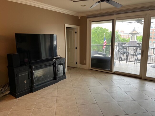 Building Photo - Modern Downtown Auburn Condo – Walk to Too...