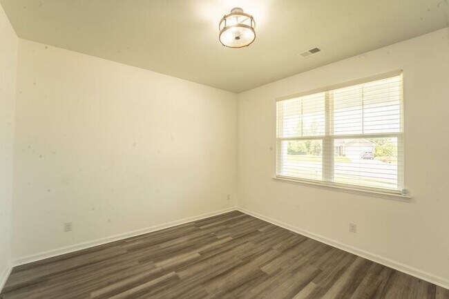 Building Photo - 59 Palmer Pl