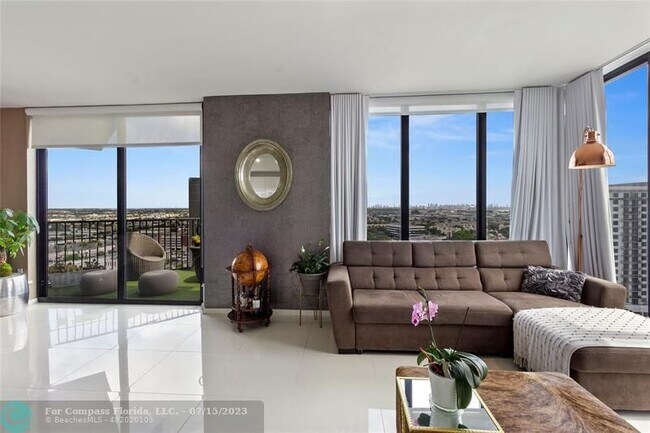 Building Photo - 5300 NW 85th Ave