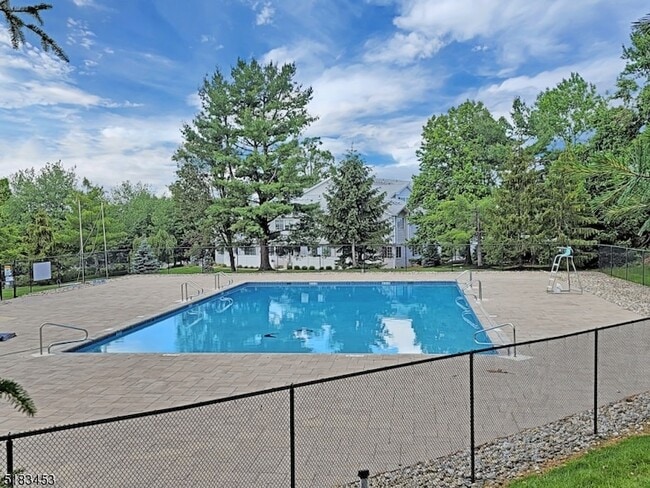 Building Photo - 78 Academy Ct