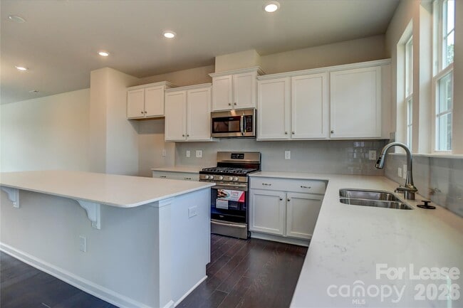 Building Photo - 12112 Ardrey Park Dr