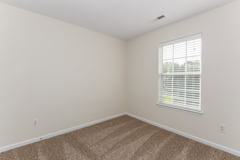 Building Photo - 15718 De Havilland Dr