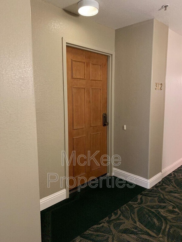 Building Photo - 5645 Friars Rd