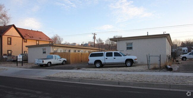 Primary Photo - 2416-2418 W Vermijo Ave