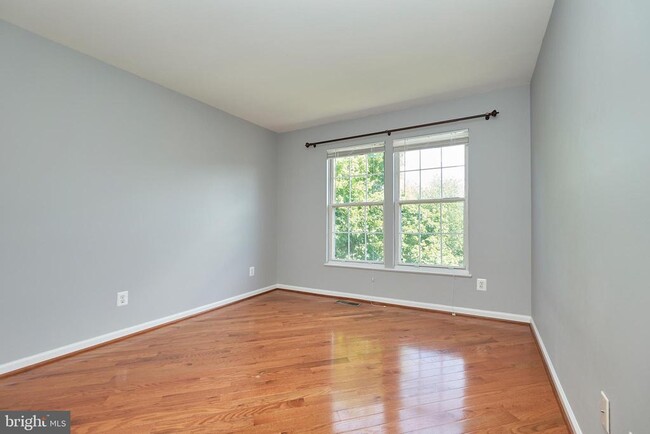 Building Photo - 44242 Frogtown Way