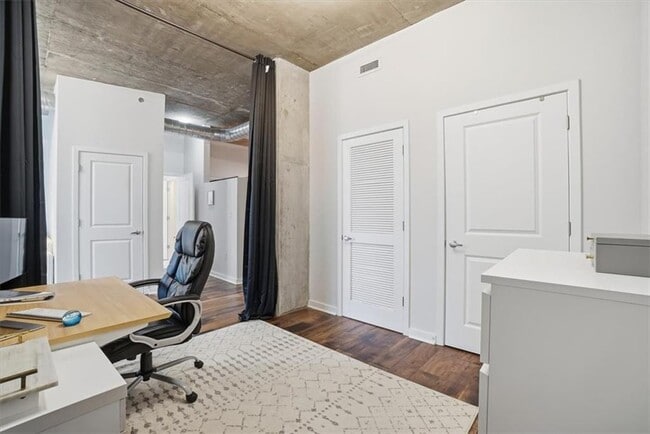 Building Photo - 923 Peachtree St NE