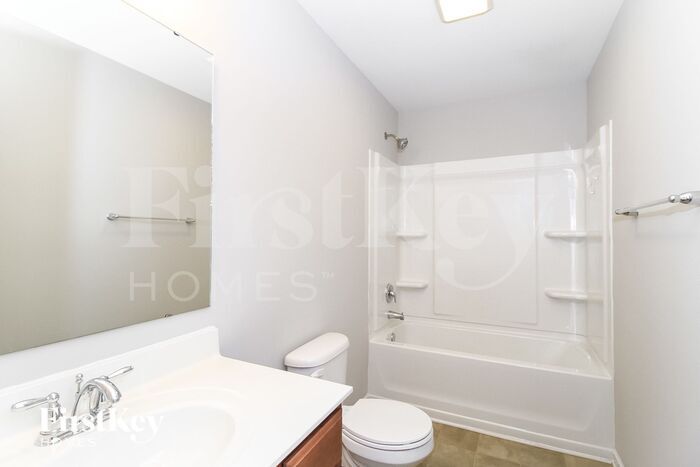 Building Photo - 726 Petree Farm Ln