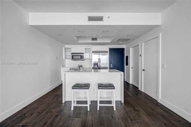 Building Photo - 888 Biscayne Blvd