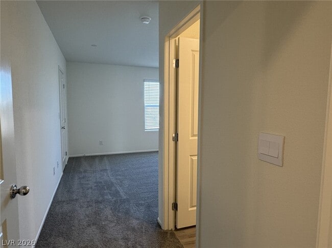 Building Photo - 5012 Apple Mesa Ave