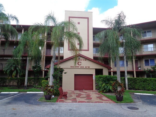 Building Photo - 901 SW 138th Ave