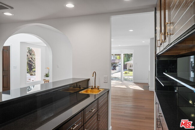 Building Photo - 459 21st Pl