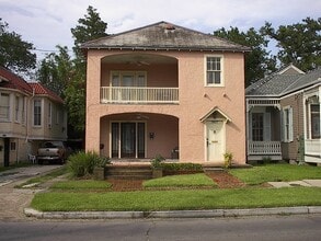 Building Photo - 7605 Freret St