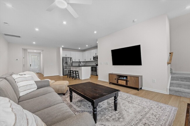 Building Photo - "Spacious 3-Bed Townhouse  with 2.5 Baths at 217 Brooks Springs Drive, Fort Mill!"