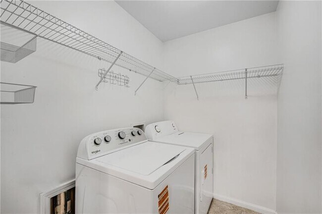 Building Photo - 3194 Cedar Glade Ln NE