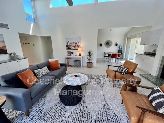 Primary Photo - 72730 Mesquite Ct