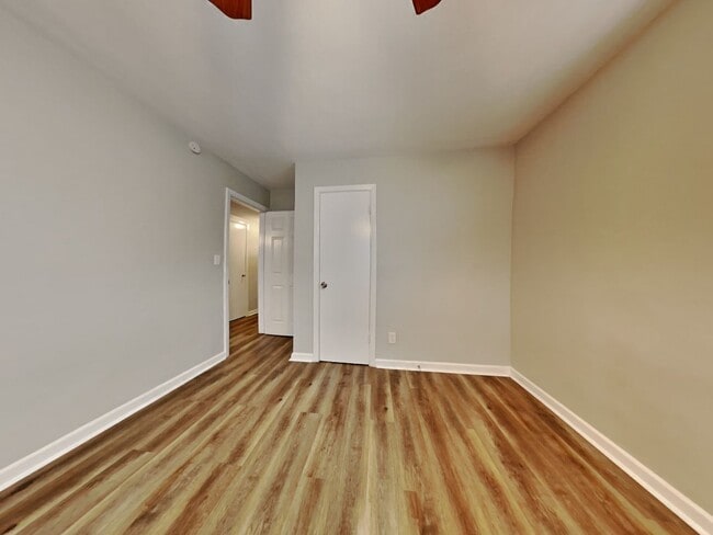 Building Photo - Charming 3BR Home in Jacksonville, FL | Sunroom | Garage | Large Fenced Yard | Pets Welcome