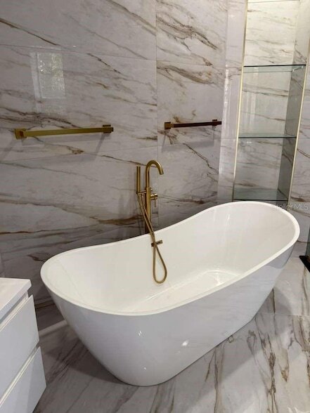 Building Photo - 1916 Merlot Dr