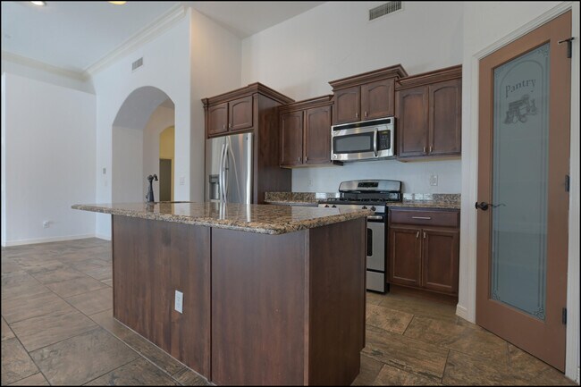 Building Photo - 3065 Snowy Point Dr