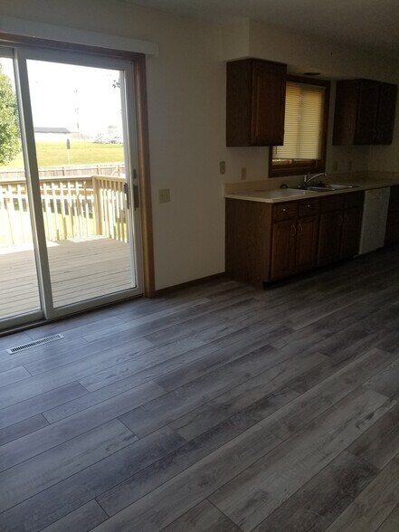Building Photo - 1008 Sausalito Dr