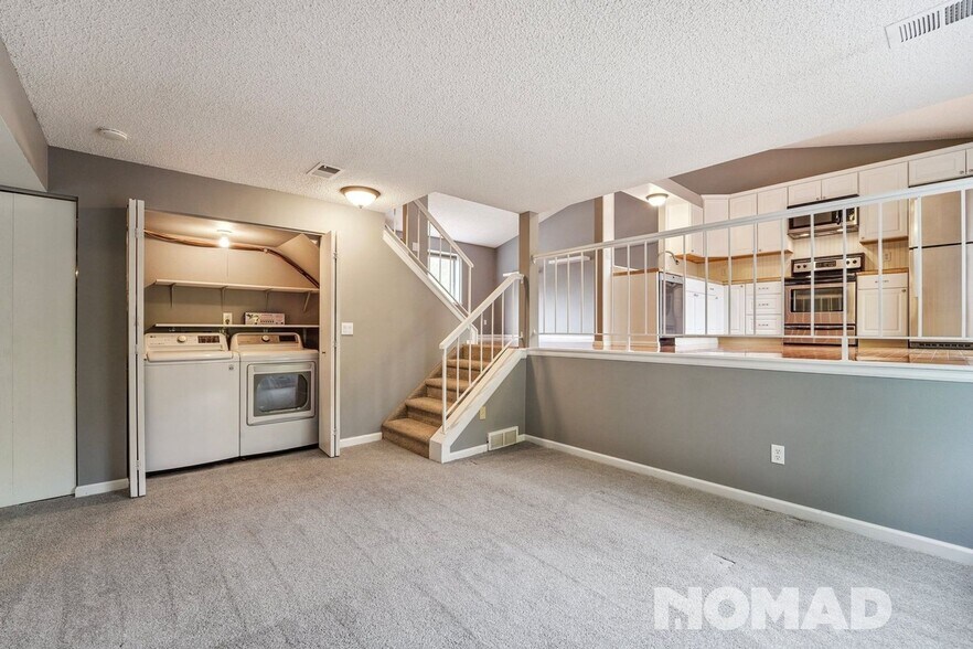 Building Photo - 3206 Crockett St