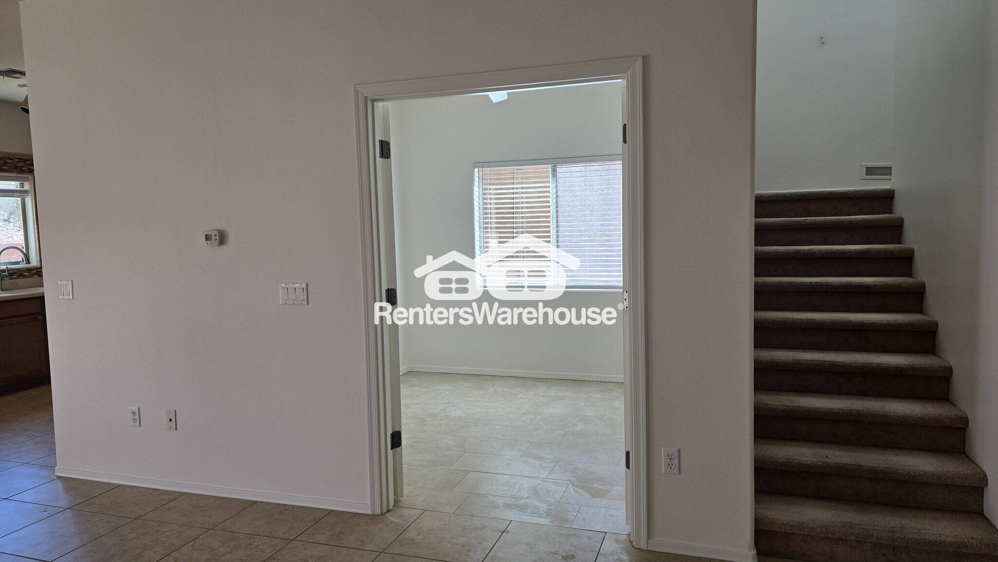 Building Photo - 1126 E Mt Shibell Dr