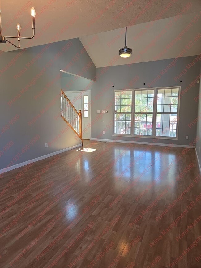 Building Photo - Beautiful Upscale Home – Beavercreek Schoo...