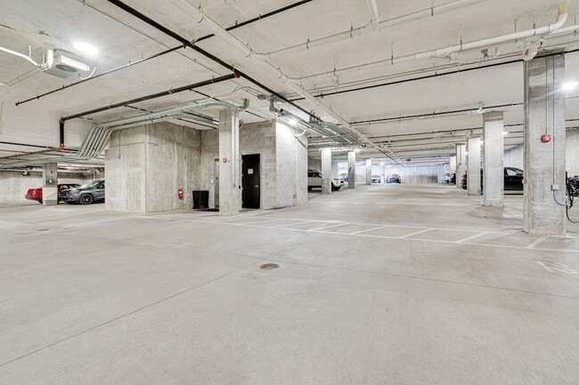 Building Photo - 1125 10th Ave N