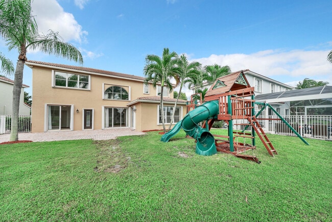 Building Photo - 5878 Bay Hill Cir