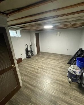 Building Photo - 6839 Radbourne Rd