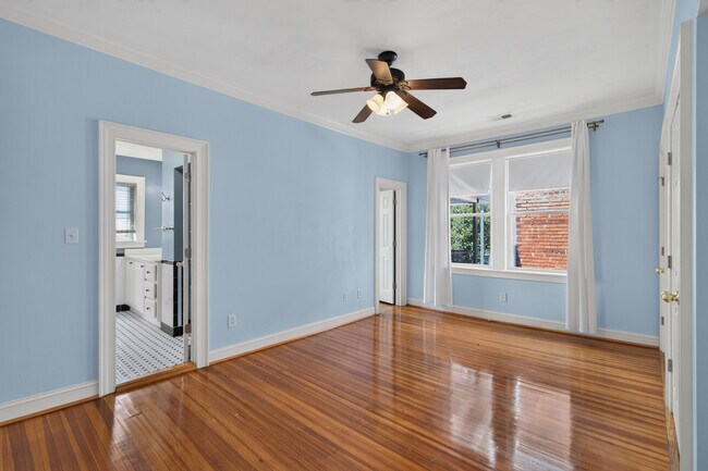 Building Photo - 1315 Colonial Ave