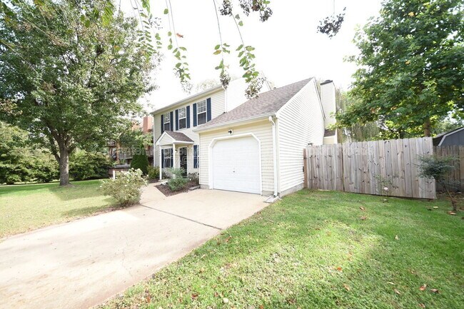 Building Photo - 1549 River Creek Crescent