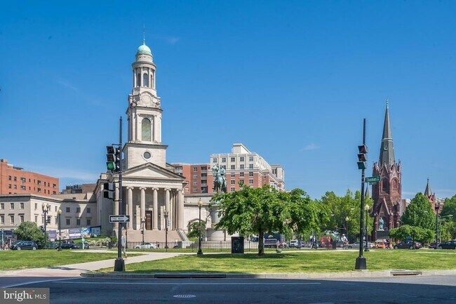 Building Photo - 1133 14th St NW