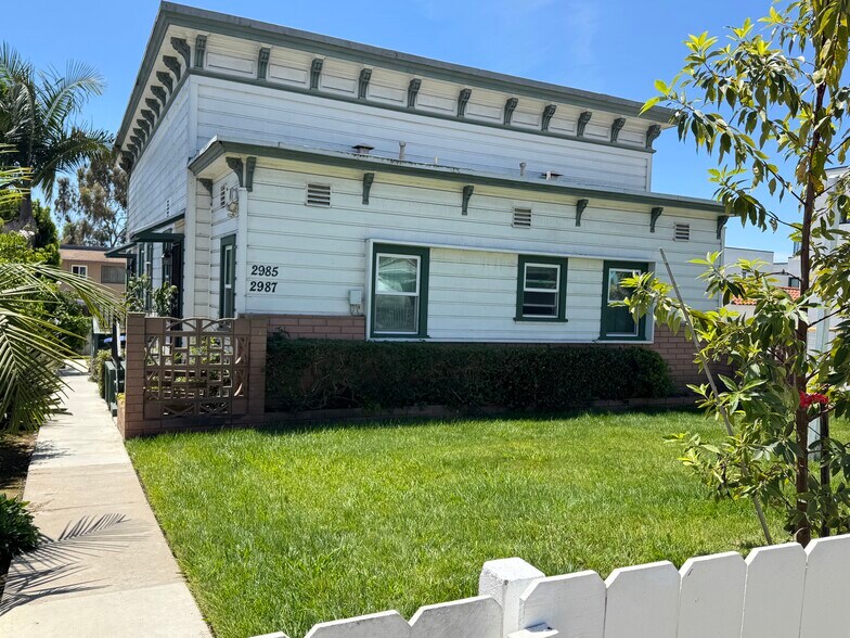 Front of building - 2985 E St